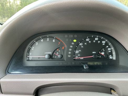 Used 2004 Toyota Camry LE image 15