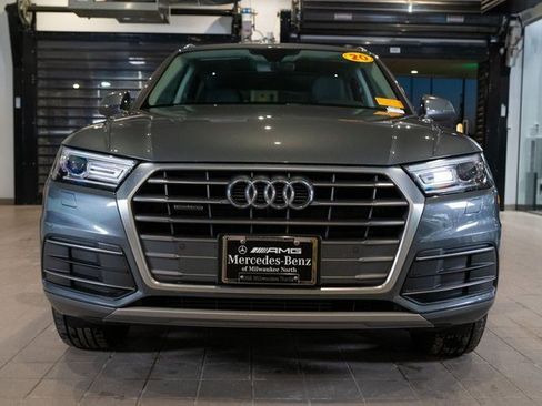 Used 2020 Audi Q5 2.0T Premium w/ Convenience Package image 2
