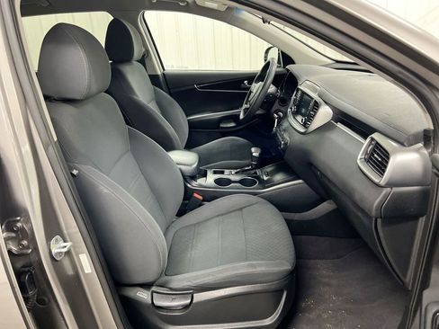 Used 2019 Kia Sorento FWD image 21