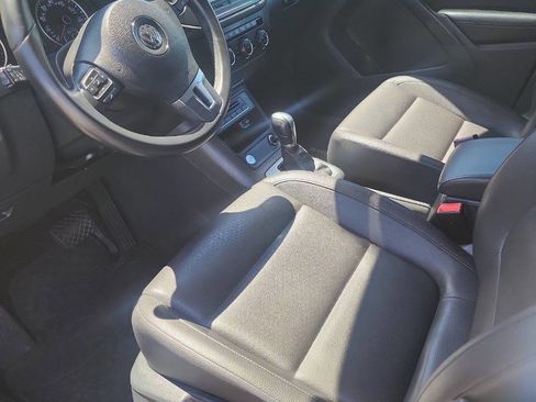 Used 2016 Volkswagen Tiguan S image 7