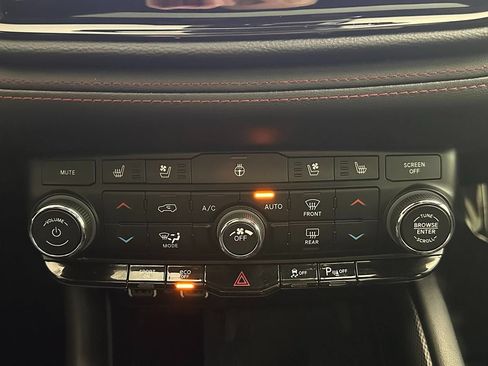 Used 2024 Dodge Durango R/T AWD/4WD image 43
