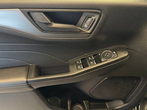 Used 2024 Ford Escape Active AWD/4WD image 19