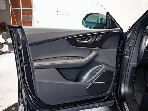 New 2026 Audi Q8 Premium Plus image 25