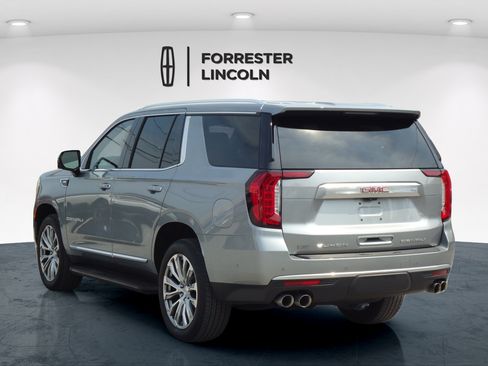 Used 2024 GMC Yukon Denali w/ Advanced Technology Package AWD/4WD image 5