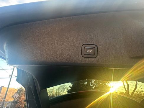 Used 2015 Cadillac SRX Luxury w/ Driver Awareness Package image 14