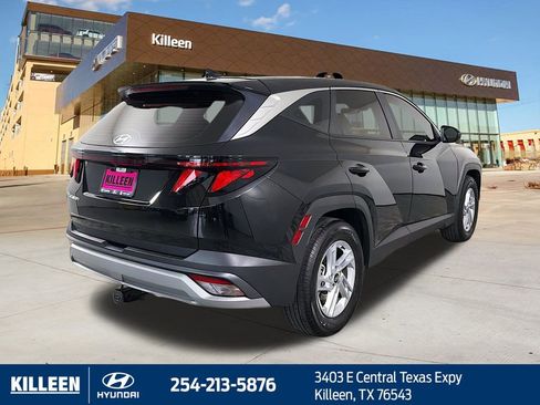 Used 2025 Hyundai Tucson SE image 9