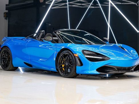 Used 2020 McLaren 720S Spider RWD image 1