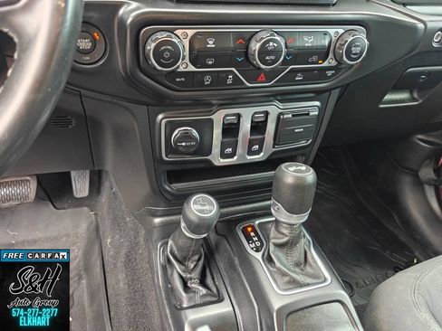Used 2021 Jeep Wrangler Sport AWD/4WD image 10