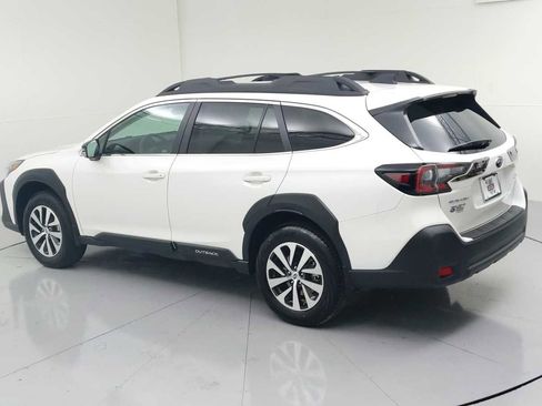 Certified 2025 Subaru Outback Premium image 7