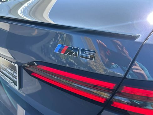 New 2026 BMW M5 w/ Executive Package AWD/4WD image 10