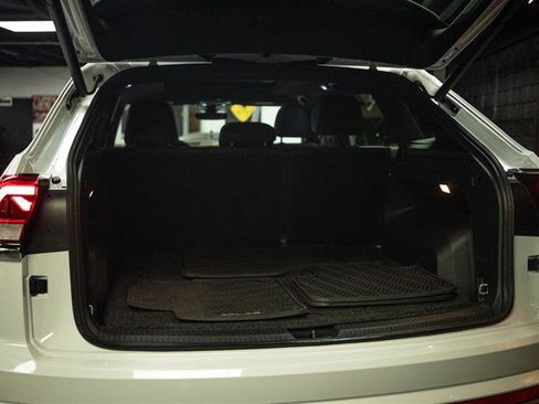 Used 2020 Volkswagen Atlas Cross Sport SEL AWD/4WD image 7