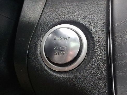 Used 2019 Mercedes-Benz GLC 350e GLC 350e image 27