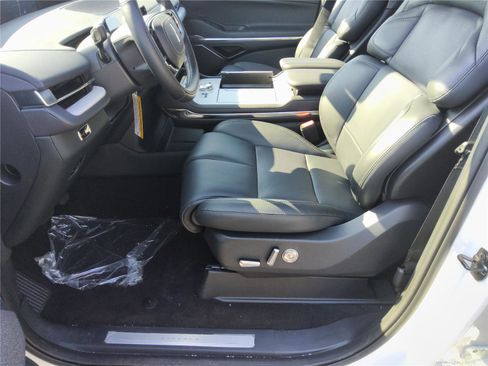 New 2026 Lincoln Navigator Reserve w/ Jet Appearance Package AWD/4WD image 17