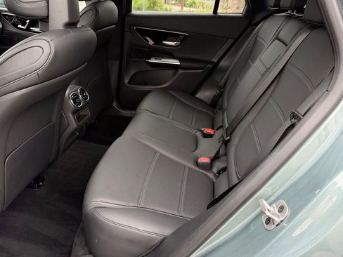 Used 2026 Mercedes-Benz GLC 300 image 32