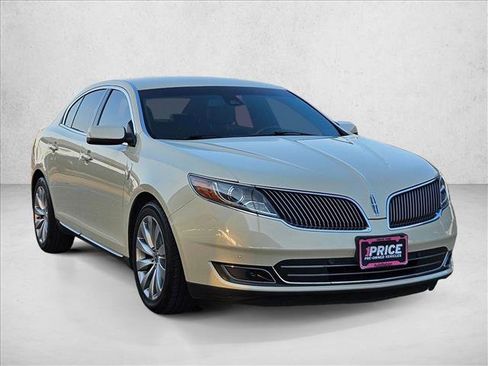 Used 2015 Lincoln MKS FWD image 3