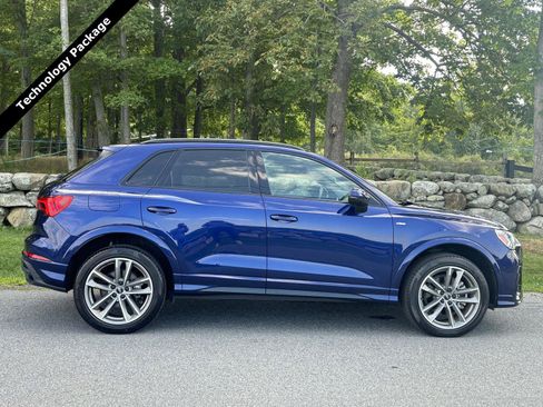 Used 2023 Audi Q3 2.0T Premium Plus w/ Premium Plus Package AWD/4WD image 2