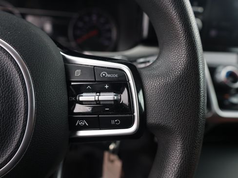 Used 2022 Kia Sorento LX FWD image 15