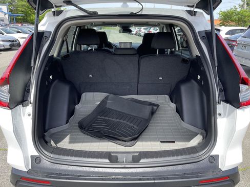 Used 2024 Honda CR-V EX image 17