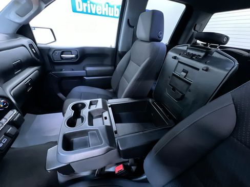 Used 2021 Chevrolet Silverado 1500 Custom AWD/4WD image 27