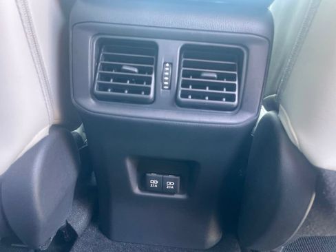 Used 2019 Toyota RAV4 XLE Premium FWD image 16