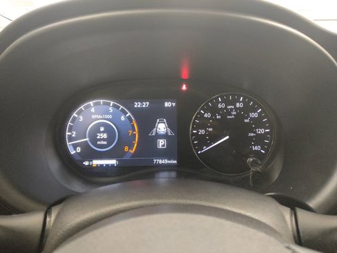 Used 2022 Nissan Kicks SV FWD image 23
