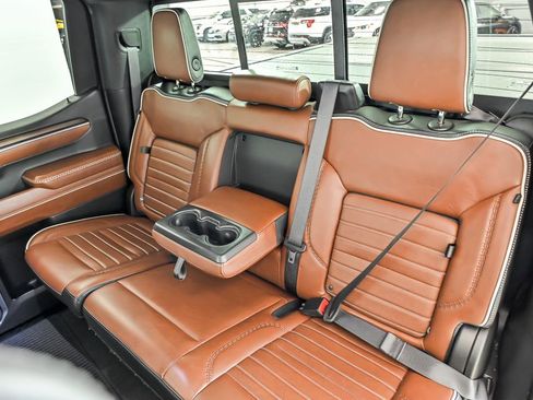Used 2024 GMC Sierra 1500 Denali Ultimate AWD/4WD image 16