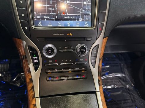 Used 2020 Lincoln Nautilus Reserve AWD/4WD image 4