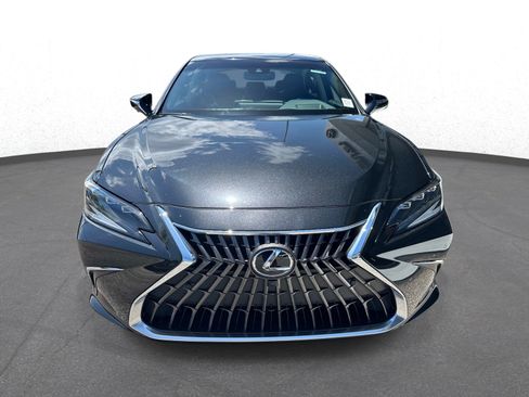 Certified 2022 Lexus ES 350 Ultra Luxury w/ Accessory Package 2 FWD image 8