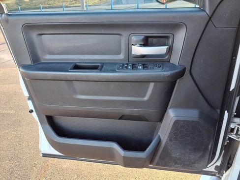 Used 2019 RAM 3500 Tradesman image 17