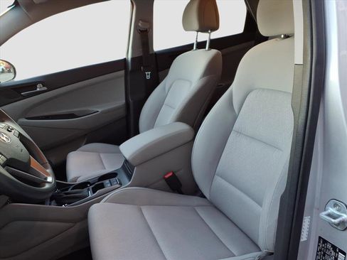 Used 2018 Hyundai Tucson Sport image 12