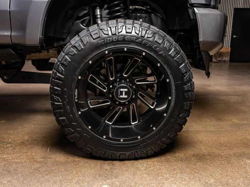 Used 2021 Ford F350 Platinum AWD/4WD image 10