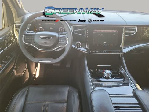 Used 2022 Jeep Wagoneer Series III w/ Flexible Seating Group image 13