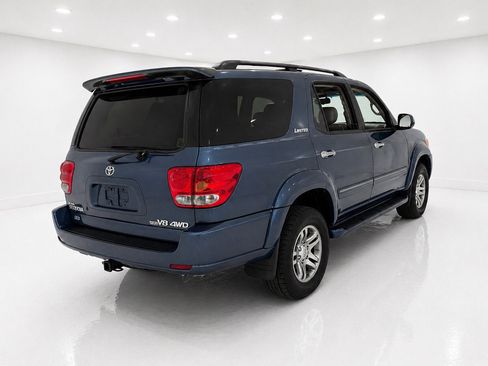 Used 2007 Toyota Sequoia Limited AWD/4WD image 4