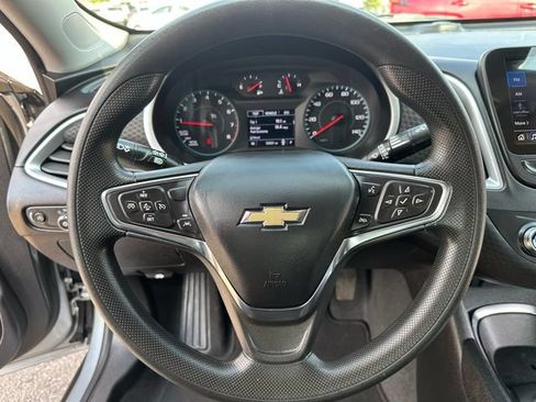 Used 2024 Chevrolet Malibu LT FWD image 13