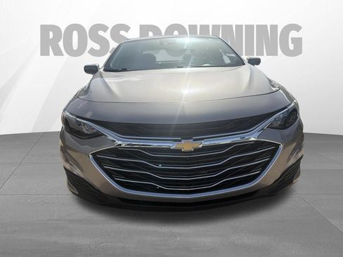 Used 2024 Chevrolet Malibu LT FWD image 2