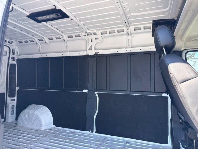Used 2026 RAM ProMaster 2500 w/ Convenience Group FWD image 26