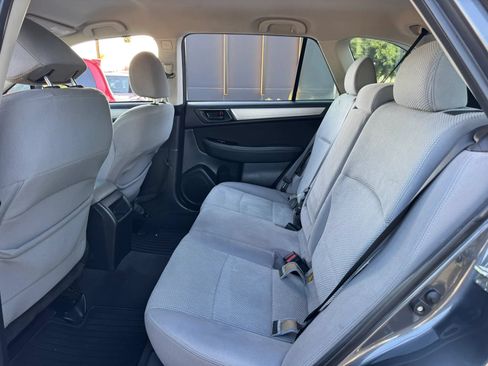 Used 2019 Subaru Outback 2.5i AWD/4WD image 27