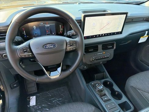 New 2025 Ford Maverick XLT w/ XLT Luxury Package image 12