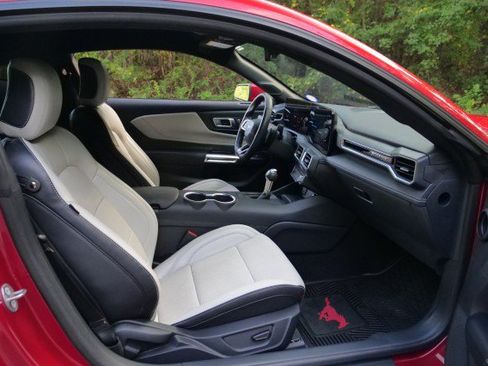 Used 2024 Ford Mustang GT Premium RWD image 35