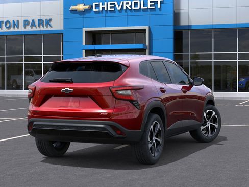 New 2026 Chevrolet Trax RS image 4