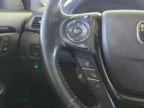 Used 2019 Honda Ridgeline RTL-E image 16