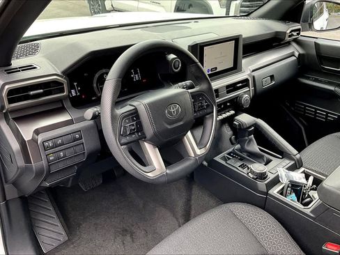 Certified 2025 Toyota 4Runner SR5 image 17