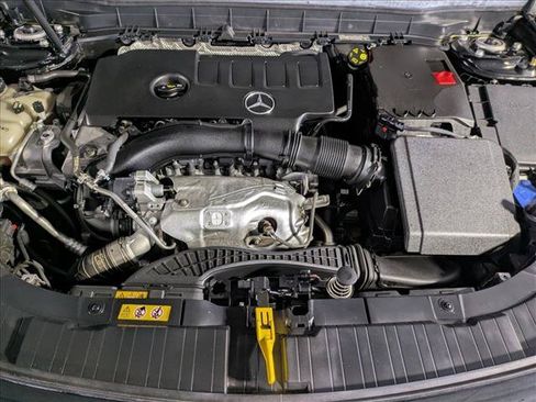 Certified 2022 Mercedes-Benz GLB 250 image 25