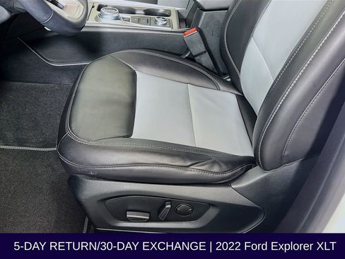 Used 2022 Ford Explorer XLT w/ Equipment Group 202A image 24