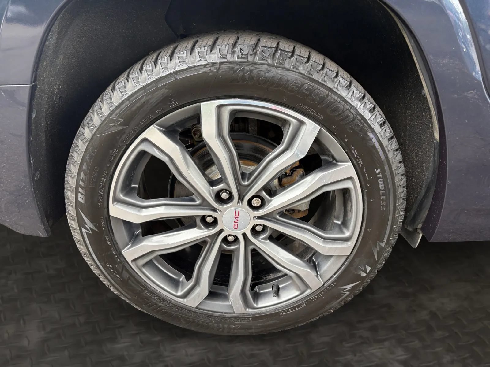 Used 2019 GMC Terrain Denali w/ GMC Pro Grade Package AWD/4WD image 40