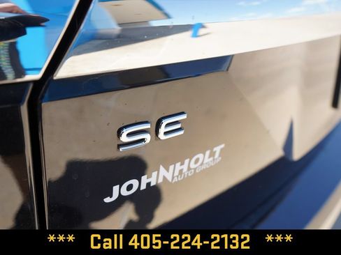 Used 2025 Volkswagen Atlas SE FWD image 6
