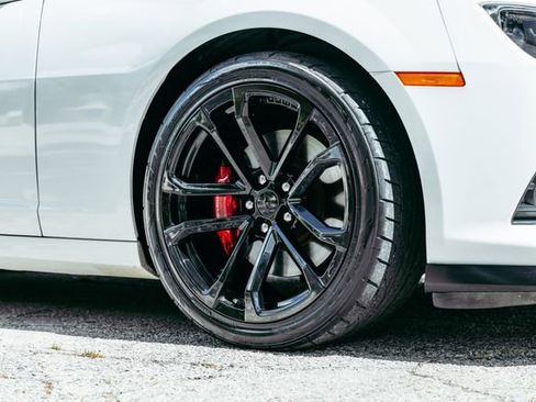 Used 2015 Chevrolet Camaro SS w/ SS Performance Package image 58