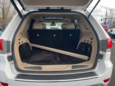 Used 2019 Jeep Grand Cherokee Limited w/ Luxury Group II image 23