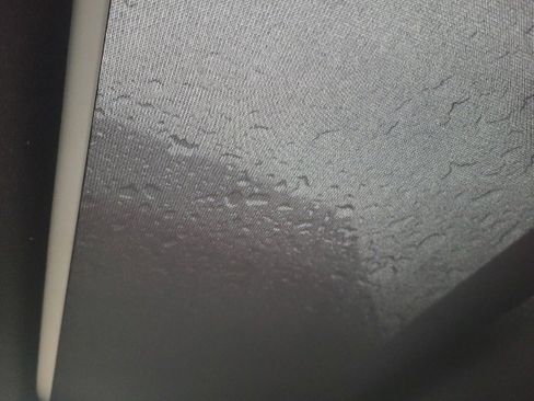 Used 2024 Volvo XC40 B5 Core image 30