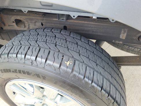 Used 2021 Chevrolet Silverado 1500 Custom image 25